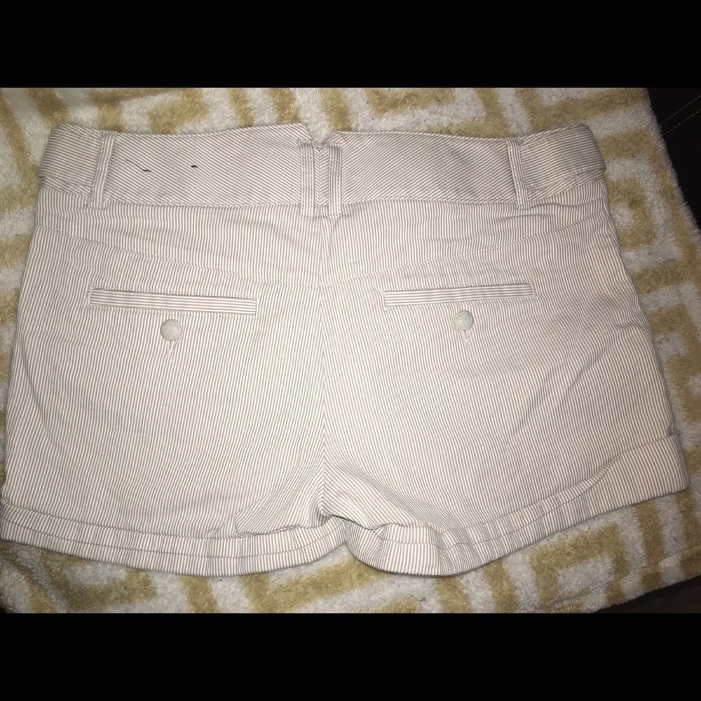 Express short‎ - Picture 2 of 7